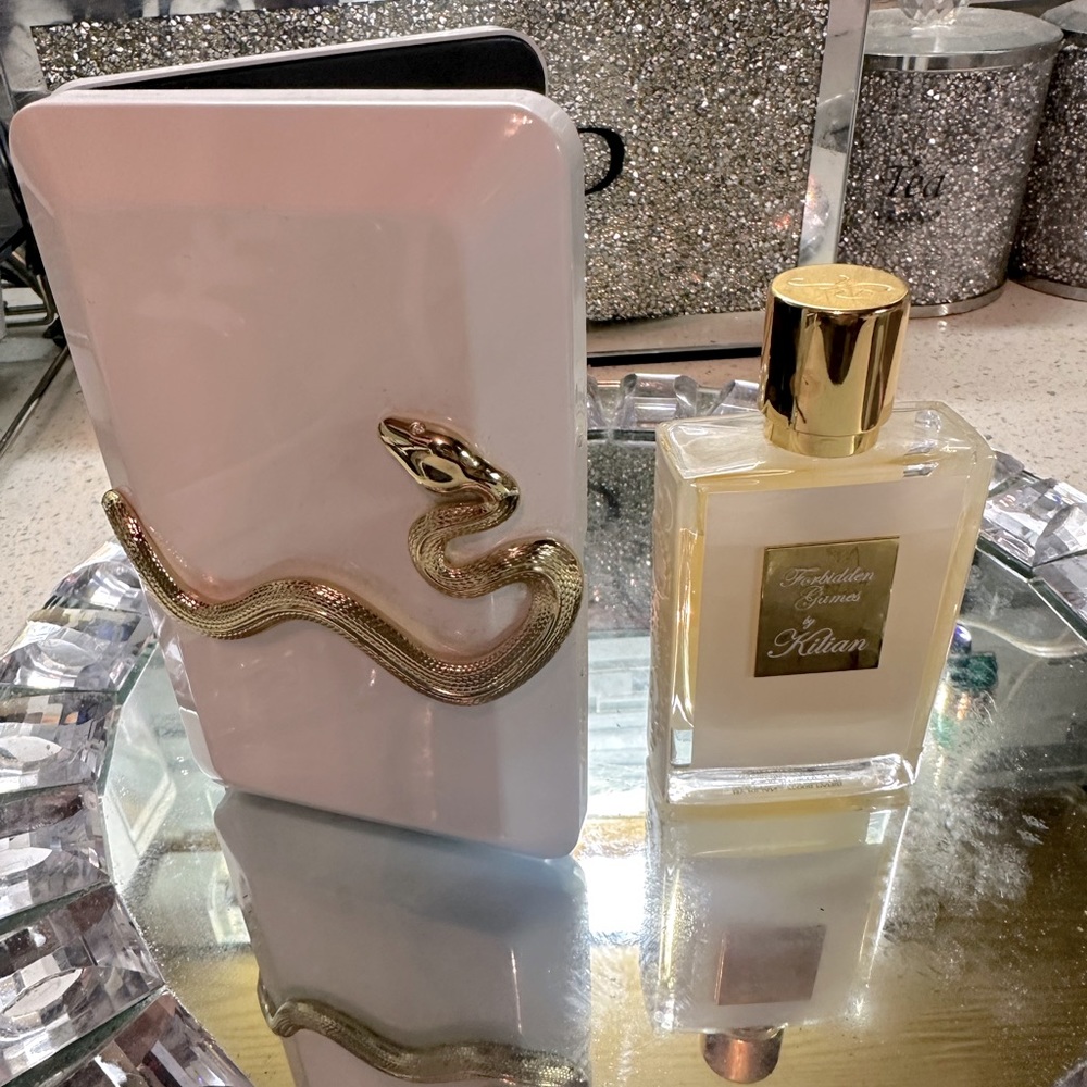 100% Authentic  Kilian Forbidden Games By Kilian Parfum 1.7Oz come/w clutch